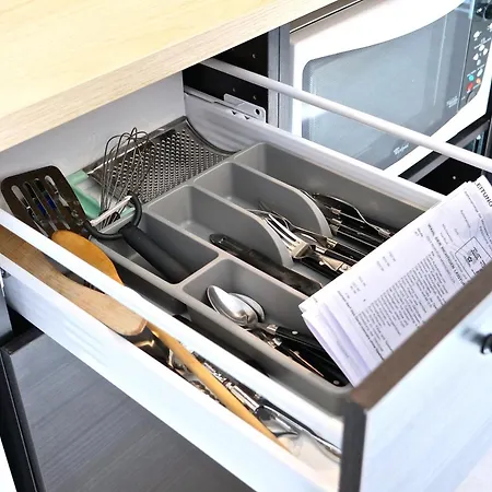 Confort A 5 Mn Metro+parking Gratuit * Montreuil (Seine-Saint-Denis)