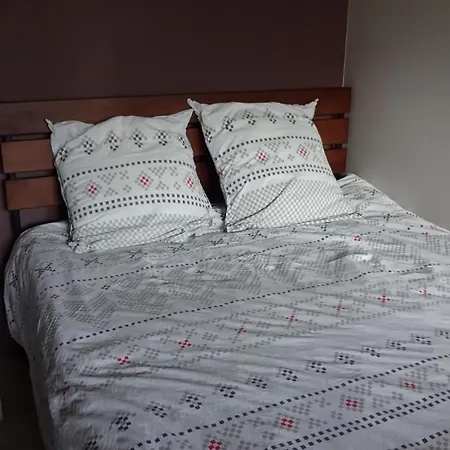 Apartment Confort A 5 Mn Metro+parking Gratuit Montreuil (Seine-Saint-Denis)