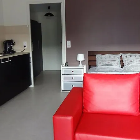 Apartment Confort A 5 Mn Metro+parking Gratuit Montreuil (Seine-Saint-Denis)